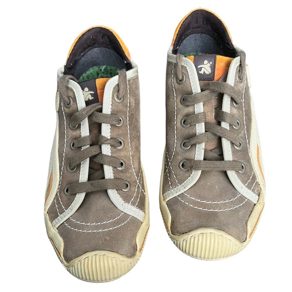 Like New Women’s Brown & Orange Sneakers Size 7 - Picture 6 of 12